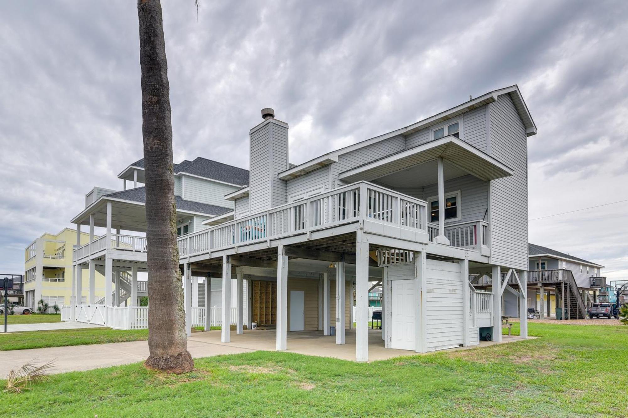 Pet-Friendly Terramar Beach Haven With Pool Access Galveston Exterior photo